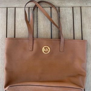 Michael Kors tote